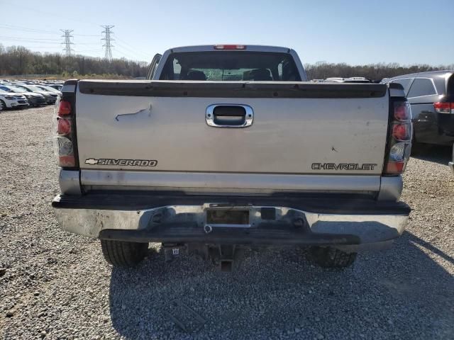 2004 Chevrolet Silverado C2500 Heavy Duty