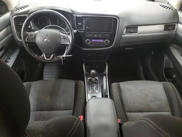 2017 Mitsubishi Outlander SE