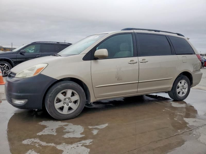 2005 Toyota Sienna XLE