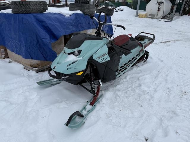 2024 Skidoo 2024 Skidoo Freeride 8