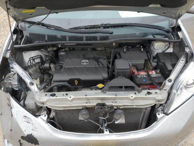 2011 Toyota Sienna XLE