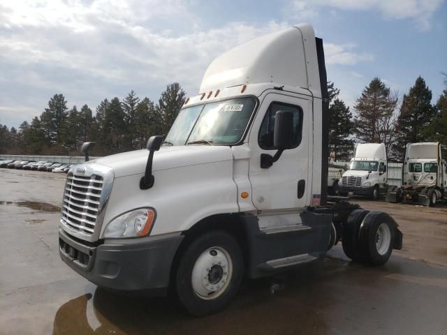 2016 Freightliner Cascadia 125