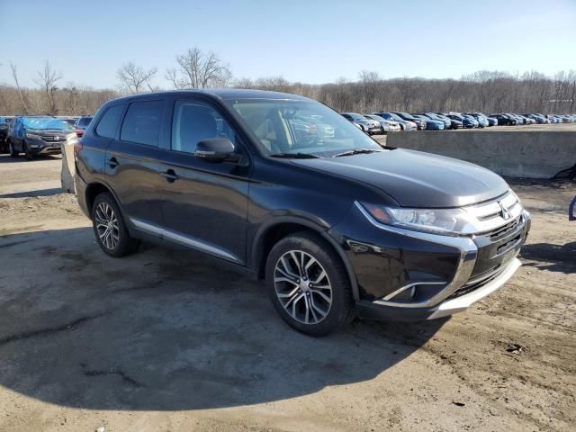 2016 Mitsubishi Outlander SE