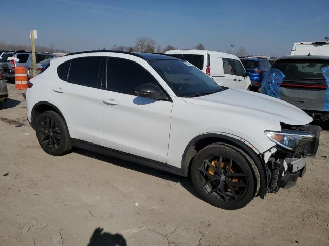 2020 Alfa Romeo Stelvio