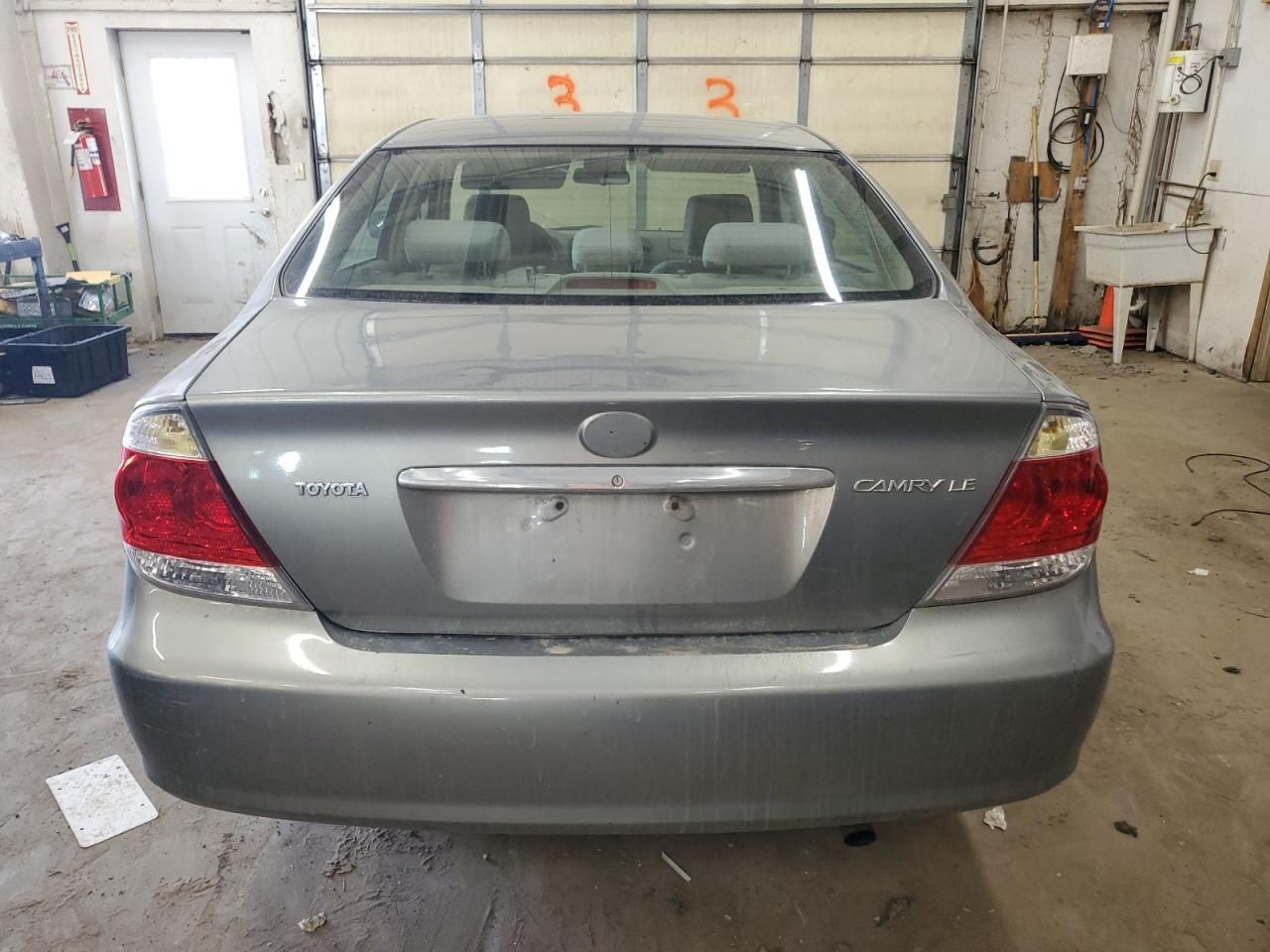 2005 Toyota Camry le