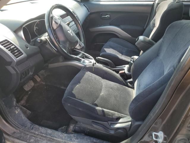 2010 Mitsubishi Outlander ES