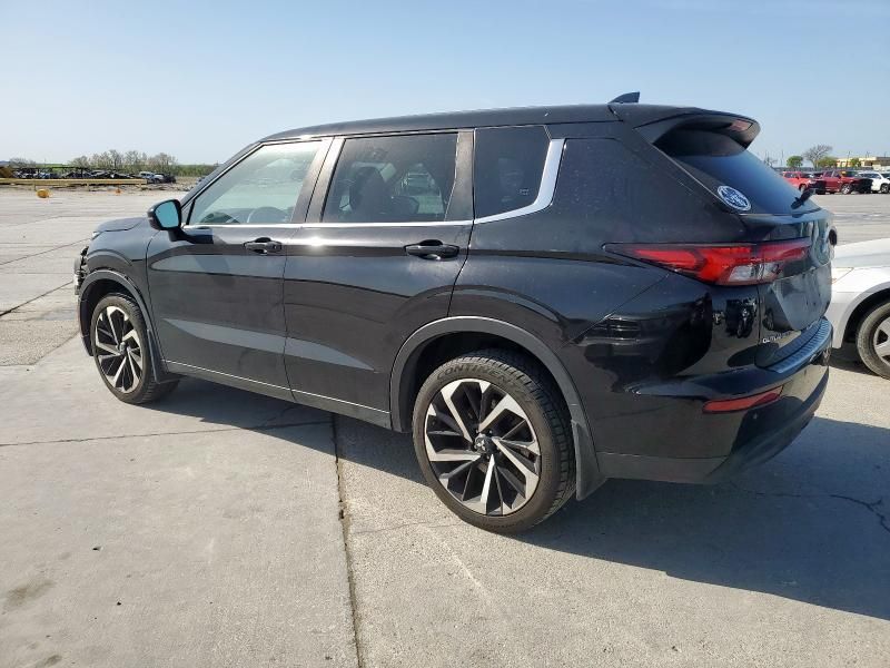 2022 Mitsubishi Outlander ES