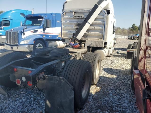 2013 Freightliner Cascadia Semi Truck