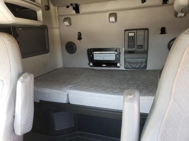 2020 Volvo VNL Semi Truck