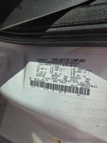 2011 Ford F750 Super Duty Service Truck