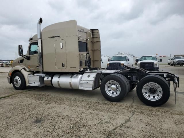 2014 Peterbilt 579