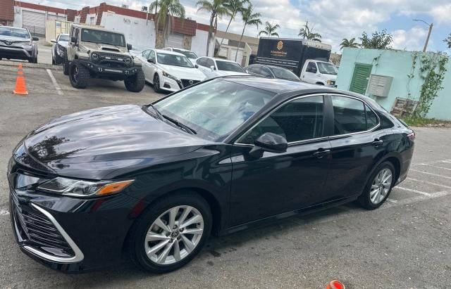 2022 Toyota Camry LE