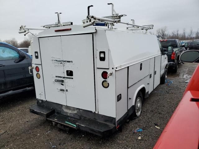 2015 Ford Econoline E350 Super Duty Cutaway Van