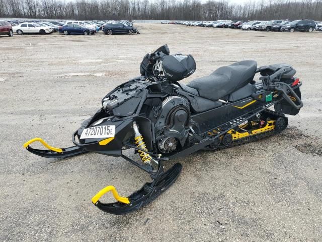 2013 Skidoo 2013 Skidoo MXZ 800