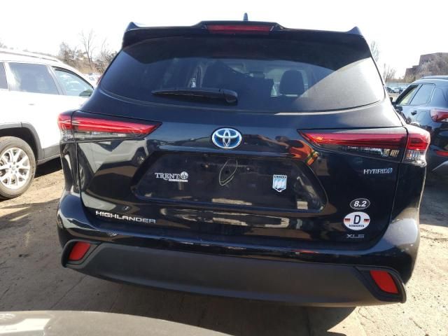 2022 Toyota Highlander Hybrid XLE