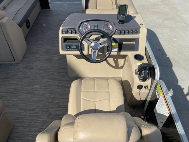 2022 Sweetwater/godfrey Marine 2286 C