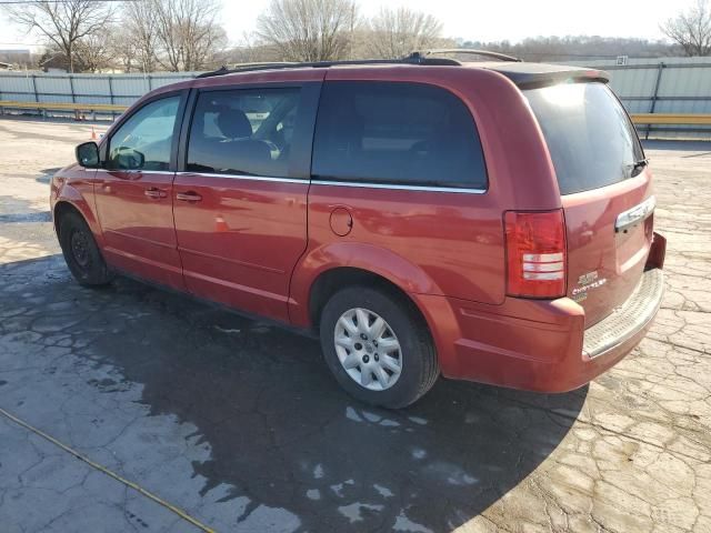 2010 Chrysler Town & Country LX