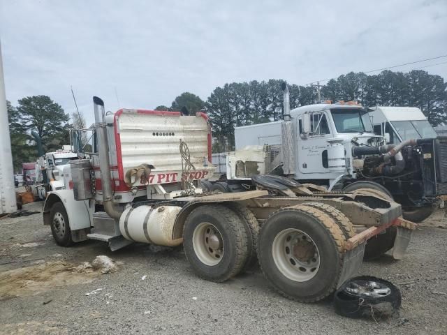 2004 Peterbilt 379 Semi Truck
