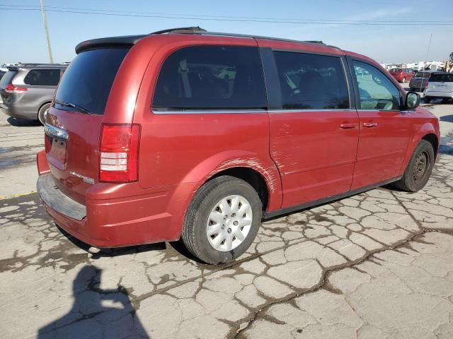 2010 Chrysler Town & Country LX
