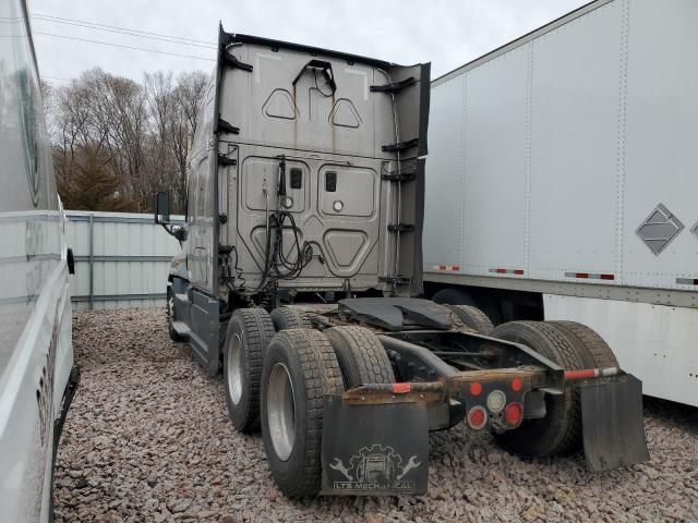 2017 Freightliner Cascadia Semi Truck