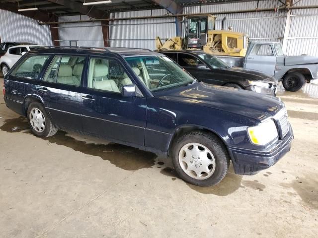 1995 Mercedes-Benz E 320
