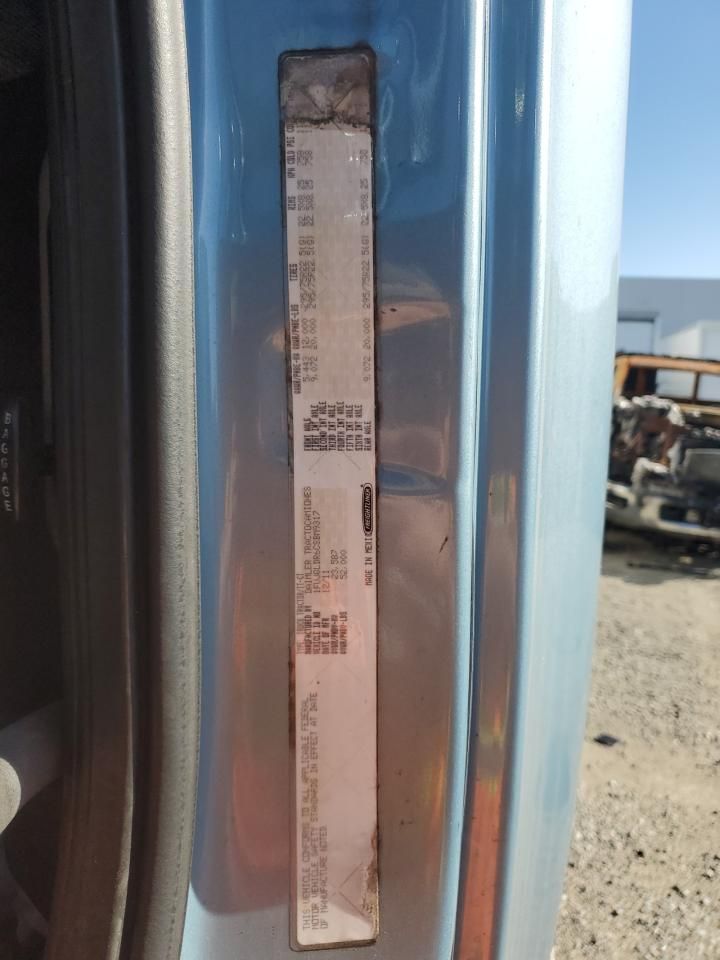 2012 Freightliner Cascadia Semi Truck