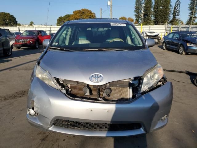 2011 Toyota Sienna XLE