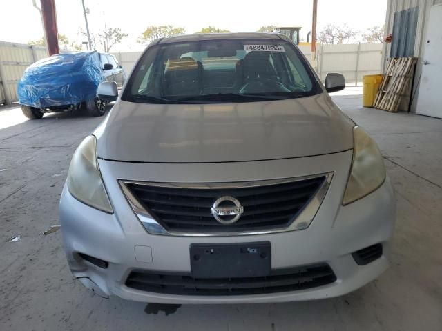 2013 Nissan Versa S