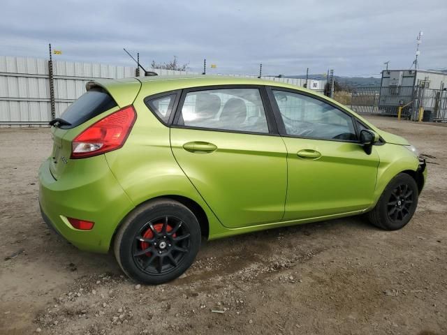 2013 Ford Fiesta SE