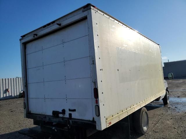2013 Ford Econoline E350 Super Duty Cutaway Van