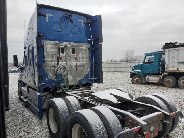 2013 Freightliner Cascadia 125 Semi Truck