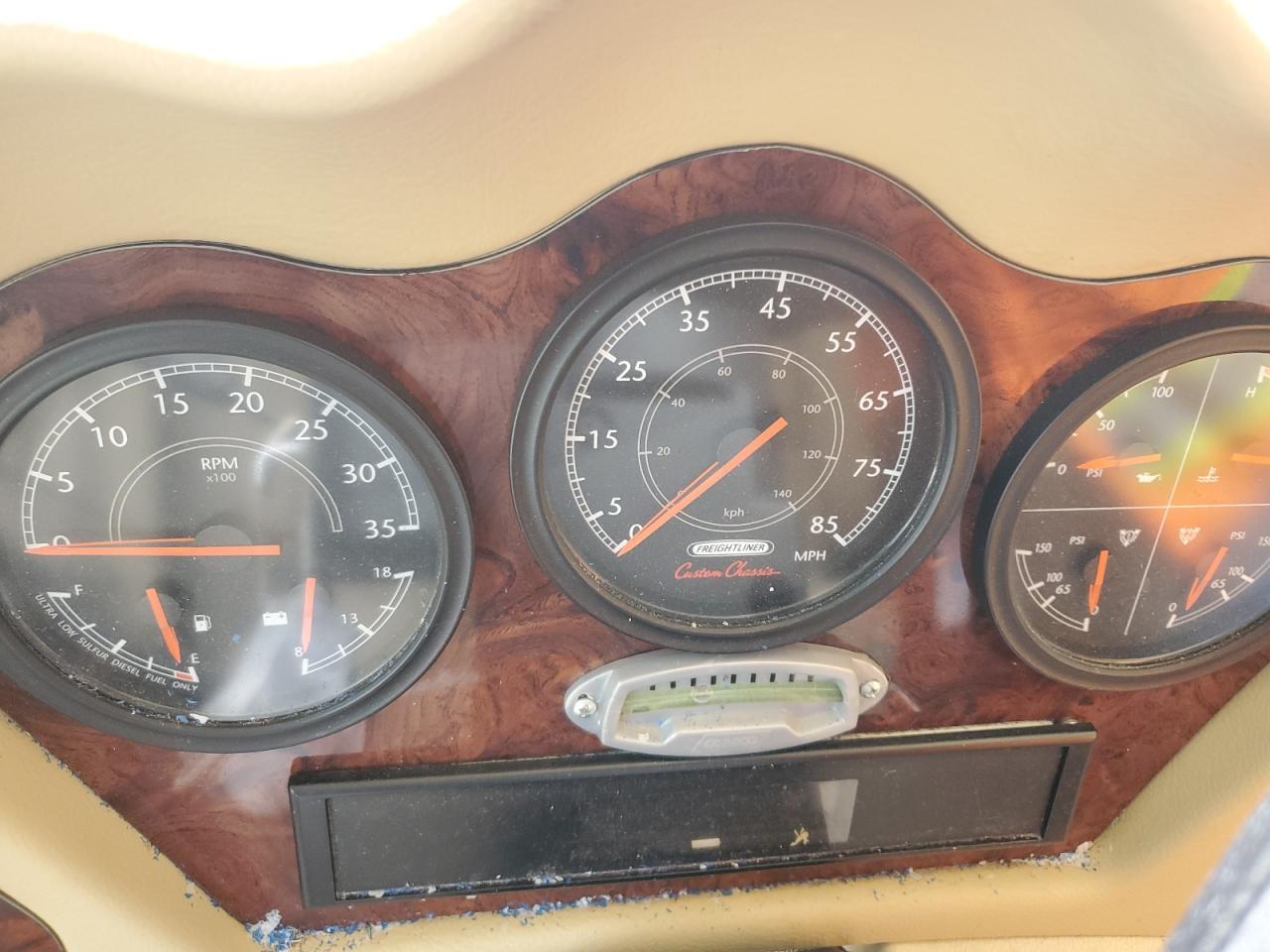 2008 Damon RV M-3786 Freightlin
