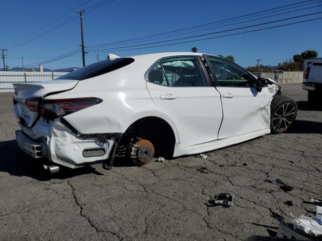 2022 Toyota Camry SE