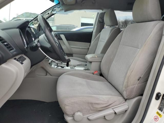 2012 Toyota Highlander Base