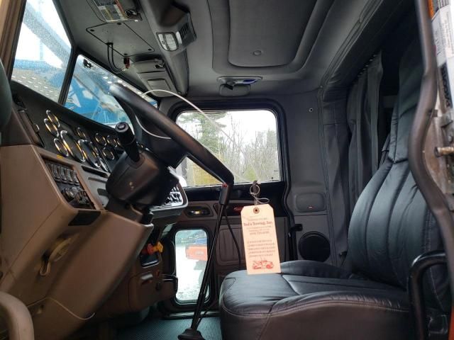 2020 Peterbilt 389 Car Carrier Truck