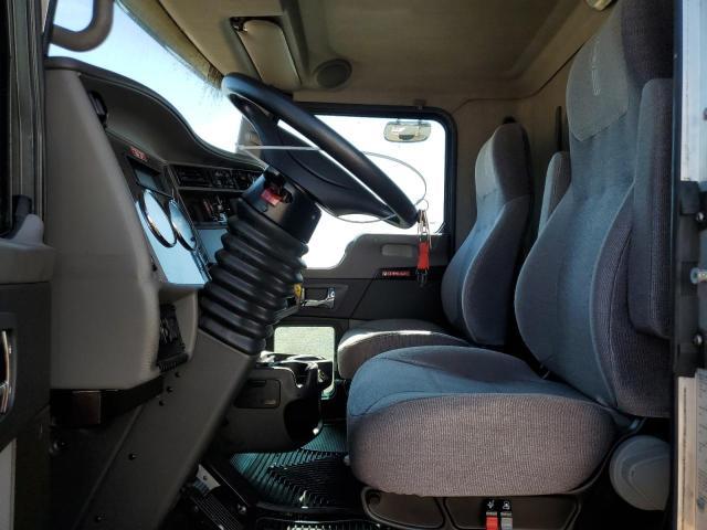 2017 Kenworth Construction T270