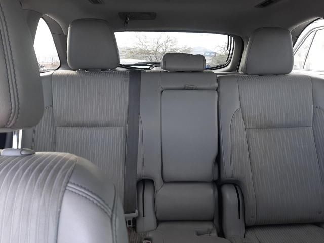 2016 Toyota Highlander le