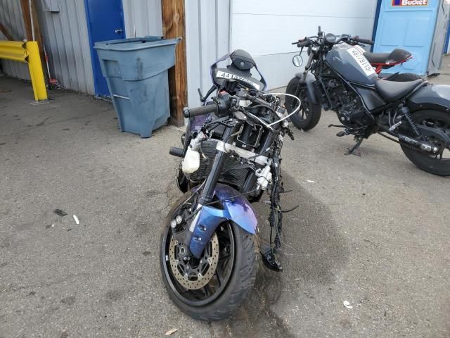 2022 Yamaha YZFR1