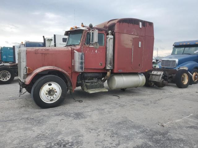 1996 Peterbilt 379