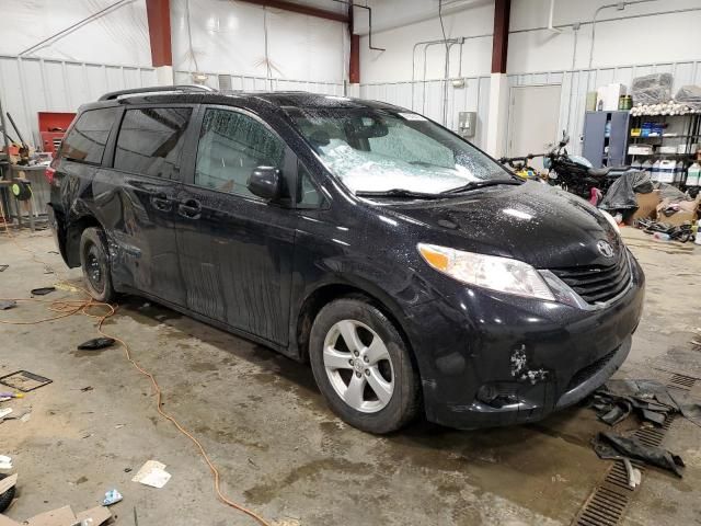 2015 Toyota Sienna LE