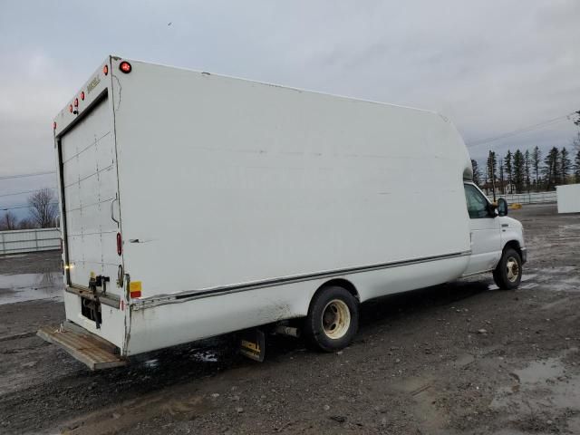 2019 Ford Econoline E350 Super Duty Cutaway Van