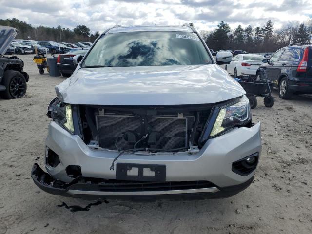 2018 Nissan Pathfinder s