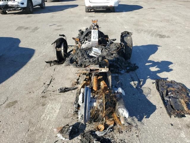 2011 Cann 2011 CAN-AM Spyder Roadster RT
