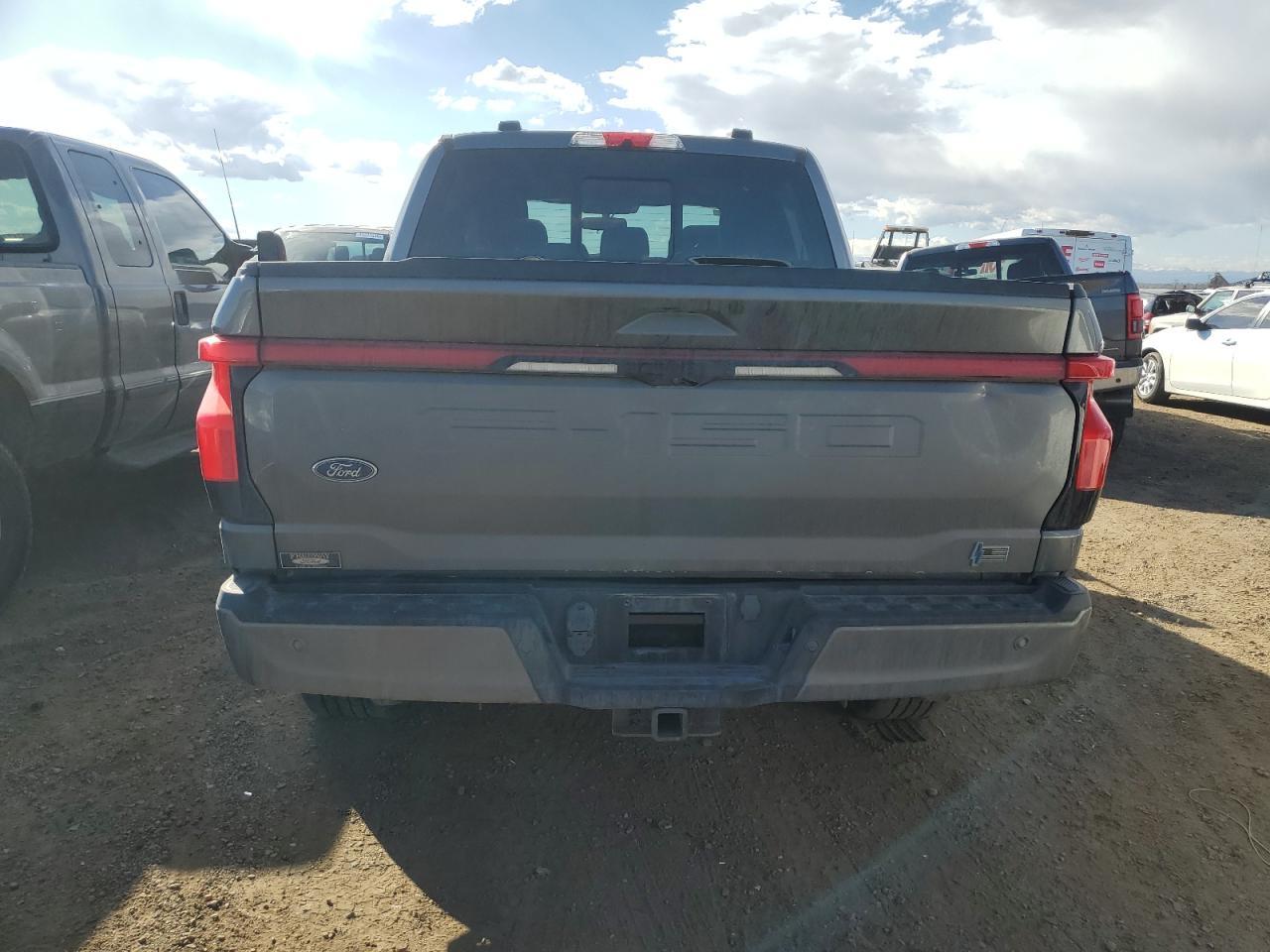2023 Ford F150 Lightning pro