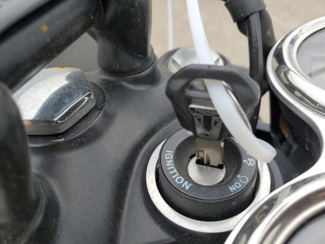 2020 Triumph Bonneville T100