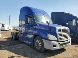 Vehiculos salvage en venta de Copart Elgin, IL: 2016 Freightliner Cascadia Semi Truck