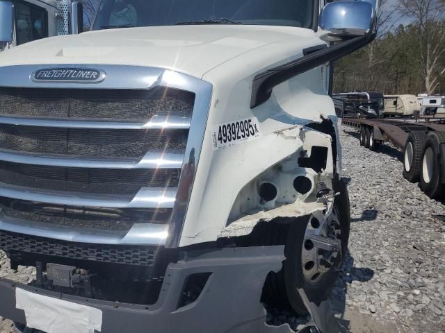2020 Freightliner Cascadia Semi Truck