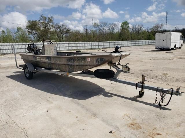 2015 Pro Line Boat Co Boat