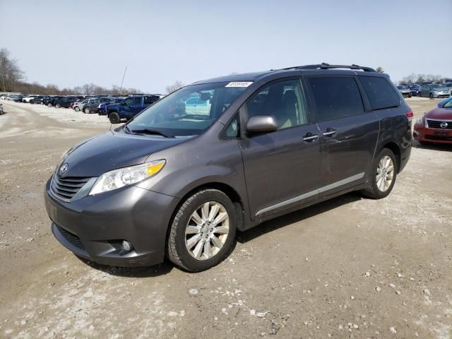 2012 Toyota Sienna XLE