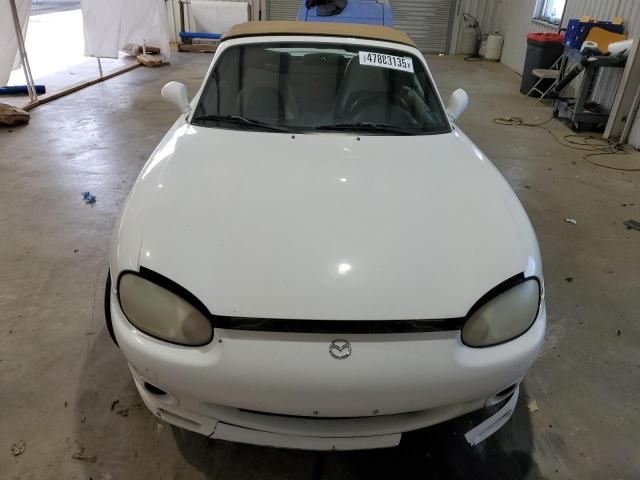 2000 Mazda MX-5 Miata Base